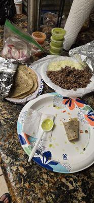 This is the "one order". So so good! Go easy on the salsa until you've tried it. Looks are deceiving!