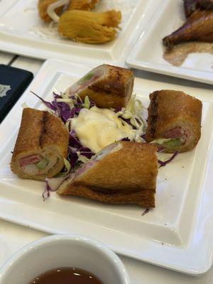 Fried Crab seafood roll