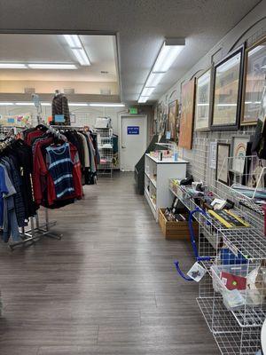 Assistance League of the Foothill Communities Thrift Shop