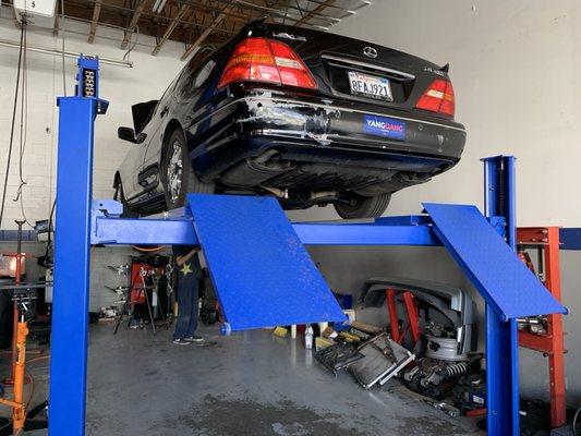 Power steering pump on Lexus LS430