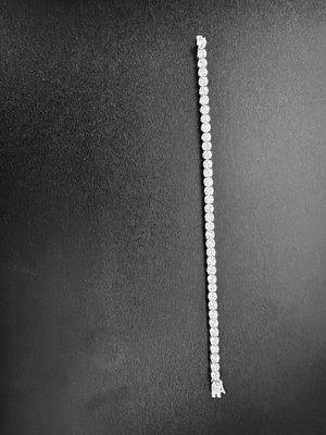 Bought a Gold & Diamond Tennis bracelet GIA Certified