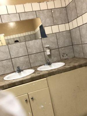 Women's bathroom is disgusting