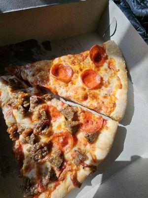 DeLullo's Deli & Auto Wash