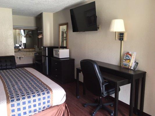 Regency Inn And Suites Bay City