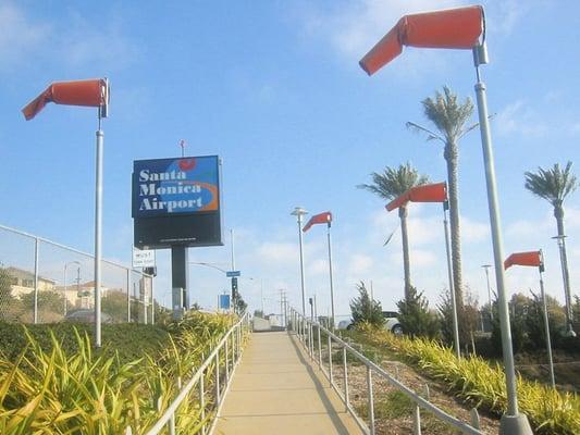 Santa Monica Municipal Airport (SMO)