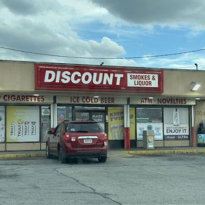 Discount Smokes & Liquor