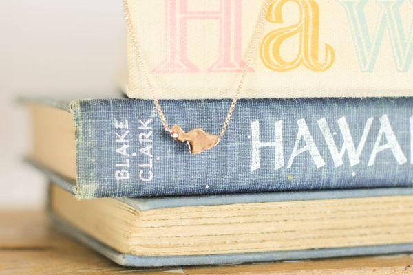 Island of Maui 14 KT with Lahaina Diamond