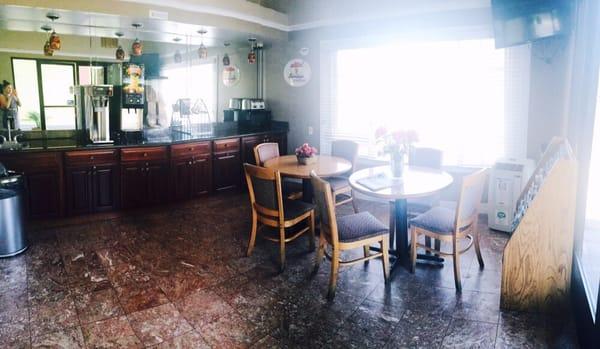 Super 8 by Wyndham Ontario