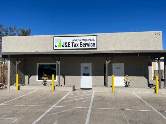 Photo taken outside of the J & E Tax Service office. (Photo Credits: J & E Tax Service)