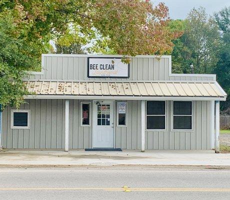Buna's Bee Clean Laundromat
