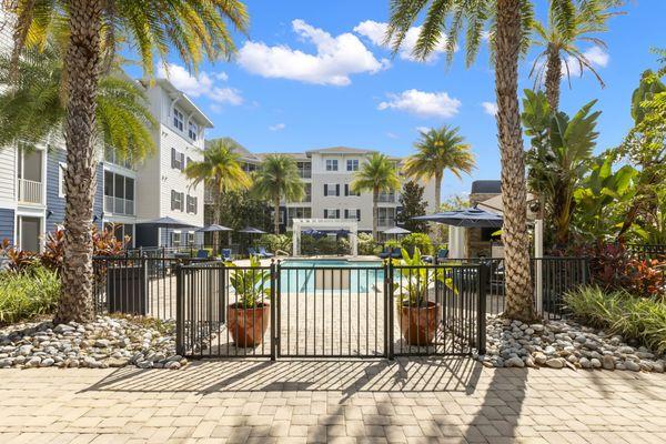 Album Monterey Pointe