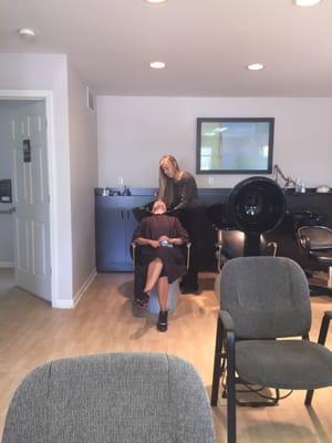 Great full service hair salon. Service & staff are excellent but be sure to make an appt in advance. The schedule fills up fast!