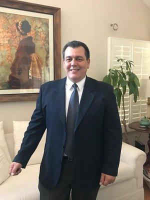 Victor Hugo Del Carpio - Keler Williams Realty