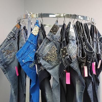 New 2 U Consignment & Vendors