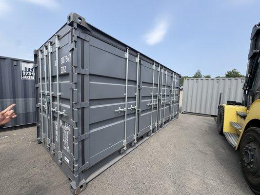MBI Trailer and Container