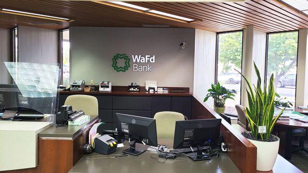 Photo of the WaFd Bank Branch location in Twin Falls, Idaho. Located at 494 Blue Lakes Blvd N, Twin Falls, ID 83301