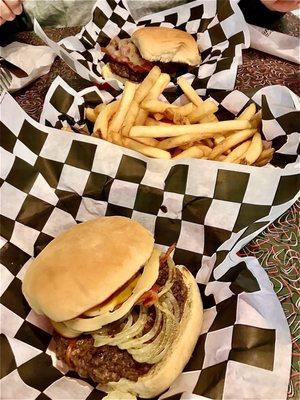 Smokey Mountain Burger, Side order of fries, Bacon Cheeseburger