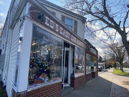 Ted's East End Market