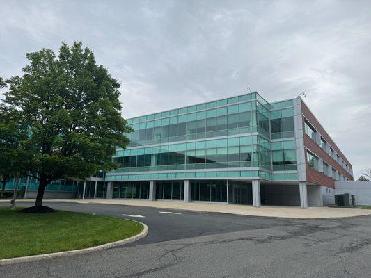 Photo of the outside of the Tax Relief Experts office building