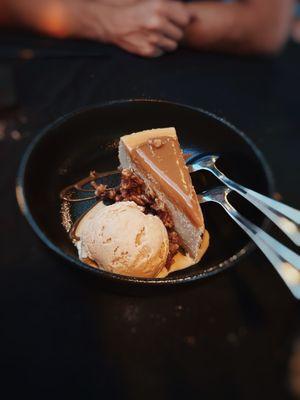 Caramel cheesecake
