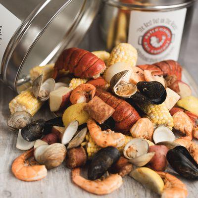 The Maine-lander! Lobster, shrimp, clams, mussels, andouille sausage, onion, sweet corn and buttery red bliss potatoes