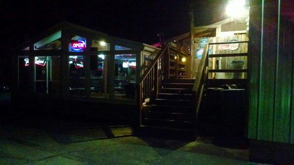Avenue Bar