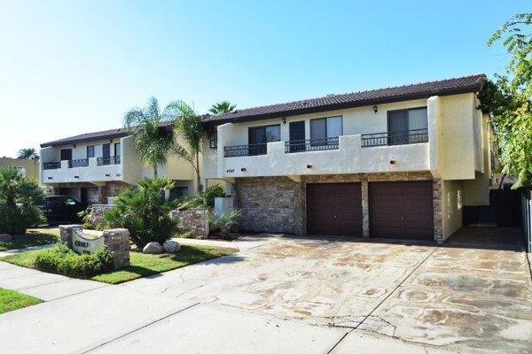 Apartment-Condos, Comprised of 16 units, Just renovated with modern fixtures!