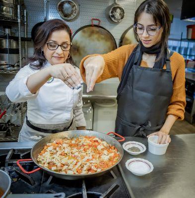 Team building cooking classes