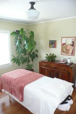 Sandra Ludlow, LAc MSOM