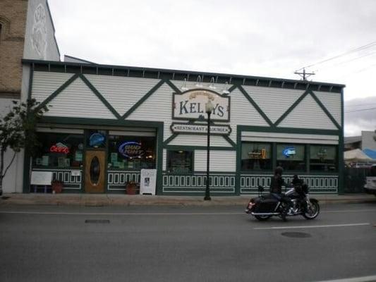 Kelly's Bar & Grill