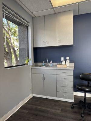 Shadi Yadegaran, DPM- Professional Foot and Ankle Center