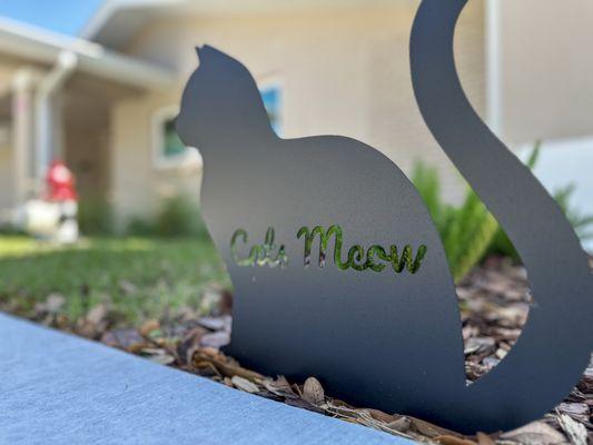 Gregory Veterinary Clinic - Cat-Friendly Entrance
