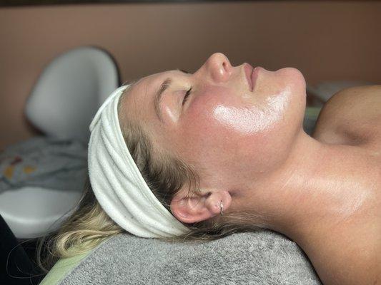 Deluxe Custom Facial