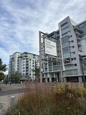 Food innovation center