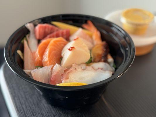 Chirashi Combo (salad not pictured)