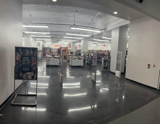 DSW Designer Shoe Warehouse