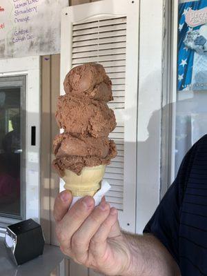 Chocolate ice cream. Size: MEDIUM