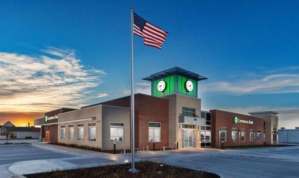 Commerce Bank Garden City Exterior