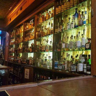 Belle's Cocktail House