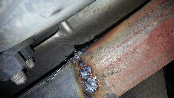 Piss poor welding!