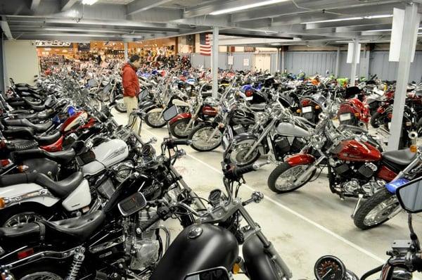 BASED OUT OF WOW MOTORCYCLES THAT HAS OVER 600 USED MOTORCYCLES TO CHOOSE FROM
WWW.WOWMOTORCYCLES.COM