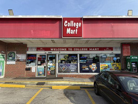 College Mart