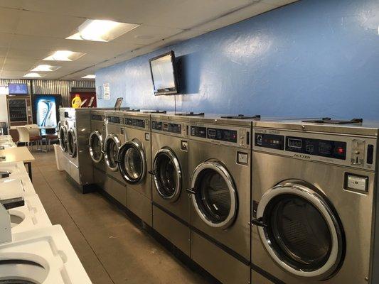 Clear Creek Laundromat