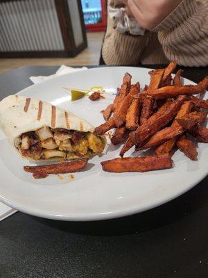 Grilled Chicken Avacado Wrap