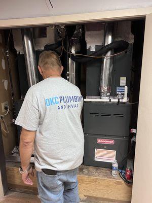 Our teams serve domestic and commercial AC customers.