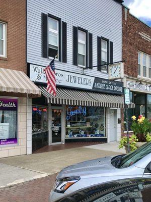 Walker Bros & Monroe Jewelers