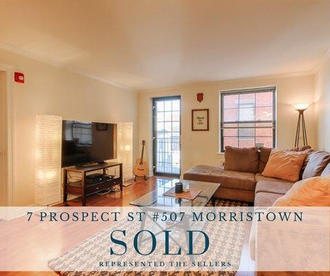 Jesse Flowers - Compass RE