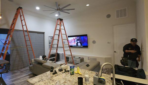 Derek Sanchez - State Farm Insurance Agent