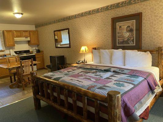 Yellowstone Basin Inn