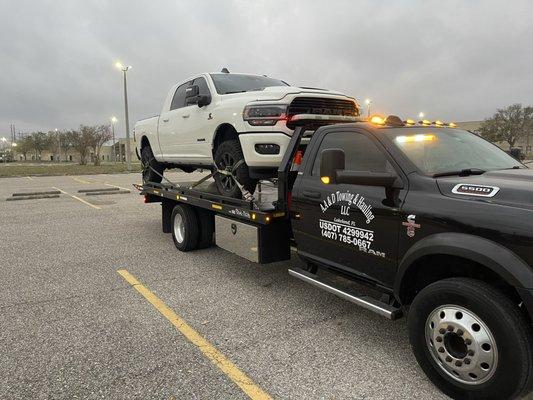 AA & D Towing & Hauling
